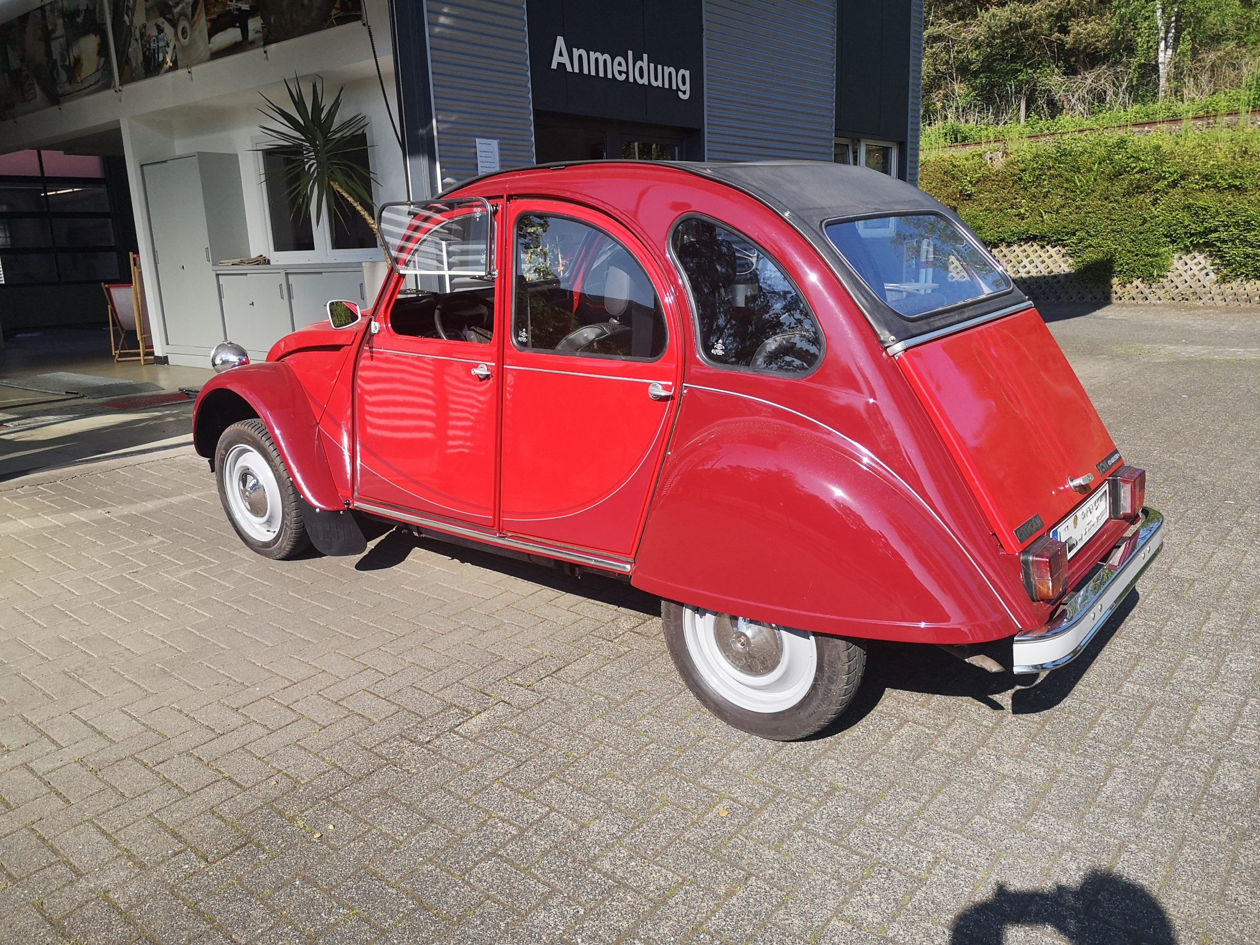 32e97d4b-d4df-4ebd-8446-393f00d2dac2